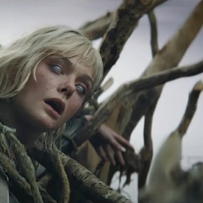Elle Fanning in Predator Badlands