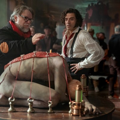 Guillermo del Toro and Oscar Isaac on Frankenstein set