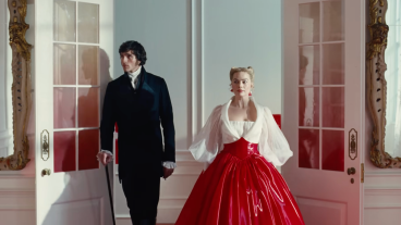 Jacob Elordi and Margot Robbie in Wuthering Heights.