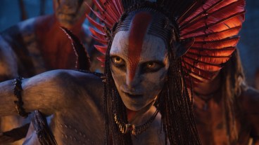 Varang (Oona Chaplin) in 20th Century Studios' AVATAR: FIRE AND ASH. Photo courtesy of 20th Century Studios. © 2025 20th Century Studios. All Rights Reserved.