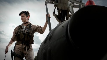 ARMY OF THE DEAD - TIG NOTARO as PETERS in ARMY OF THE DEAD. Cr. SCOTT GARFIELD/NETFLIX © 2021