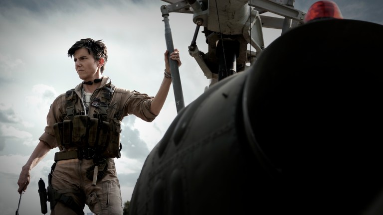 ARMY OF THE DEAD - TIG NOTARO as PETERS in ARMY OF THE DEAD. Cr. SCOTT GARFIELD/NETFLIX © 2021