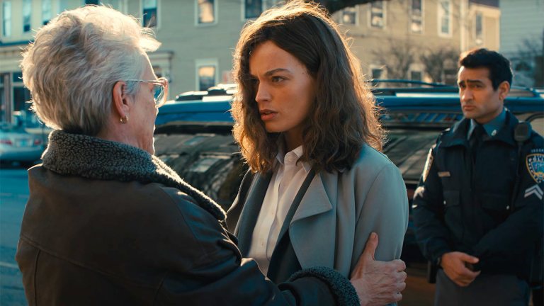 Jamie Lee Curtis and Emma Mackey in Elal McCay Review