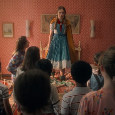 STRANGER THINGS: SEASON 5. Nell Fisher as Holly Wheeler in Stranger Things: Season 5. Cr. COURTESY OF NETFLIX © 2025