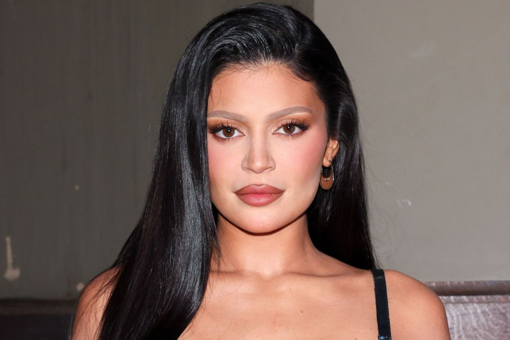 At the height of global anxiety, she shared her biggest struggle: losing her eyebrows.