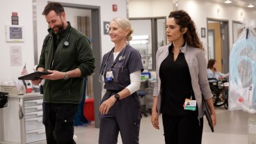 Mel tells Santos about the lawsuit. Dana tells Robby and Al-Hashimi about the baby.