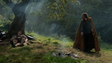 Dunk (Peter Claffey) and Ser Lyonel Baratheon in A Knight of the Seven Kingdoms episode 6.