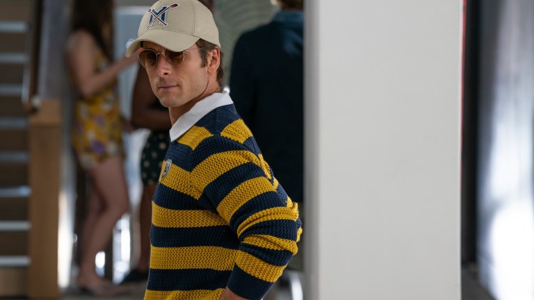 Glen Powell in How to Make a Killing