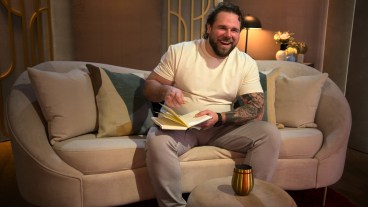 Love Is Blind. Jordan Faeth in episode 1001 of Love Is Blind. Cr. Courtesy of Netflix © 2026