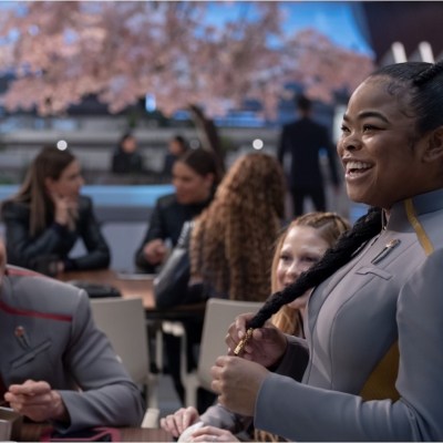 L-R: George Hawkins, Bella Shepard and Kerrice Brooks in season 1, episode 5 of Star Trek: Starfleet Academy streaming on Paramount+. Photo Credit: Brooke Palmer/Paramount+