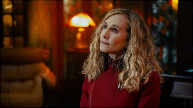 Holly Hunter in Star Trek Starfleet Academy Episode 6