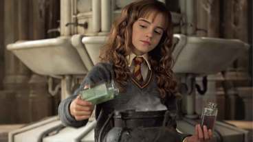 17 Unfortunate Movie Details We Never Considered