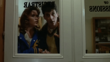 Corey Parker and Lara Flynn Boyle in How I Got Into College