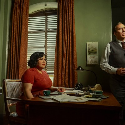 Janet Ross (Karen Rodriguez) and Ben Reilly/Spiderman (Nicolas Cage) in SPIDER-NOIR