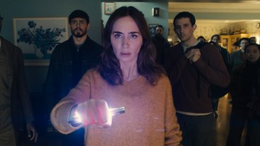 Emily Blunt and the device in Disclosure Day Ending