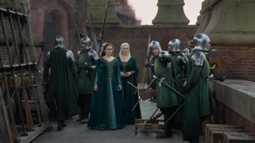 House of the Dragon season 3 episode 2 - Alicent (Olivia Cooke) and Helaena (Phia Saban)