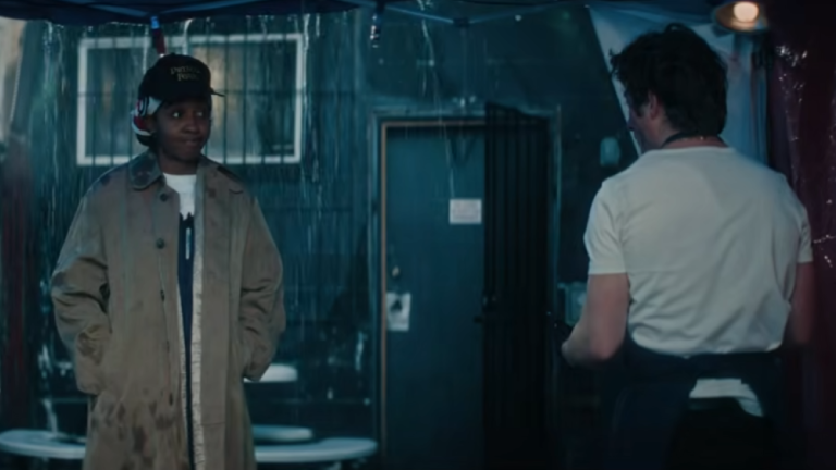 Ayo Edebiri and Jeremy Allen White in The Bear season 5