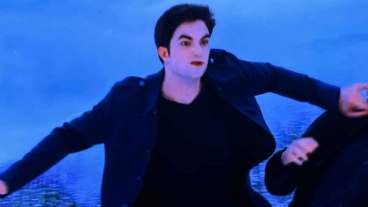 14 Random Movie Stills Paused at Funny Moments