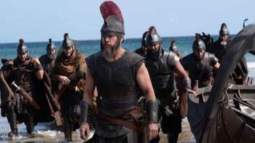 15 Movies That Somehow Managed to Cast Half of Hollywood