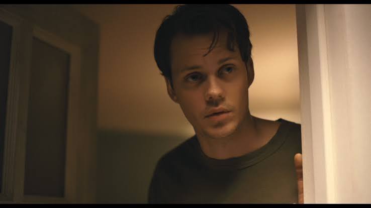 13 Horror Movies That Could Have Ended in 15 Minutes If People Used Common Sense