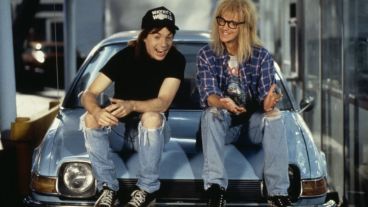 15 People Share Their Favorite Fake Movie Band