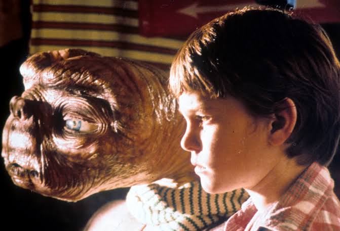 15 Vintage Movie Images That Were Probably Hanging On Your Bedroom Wall