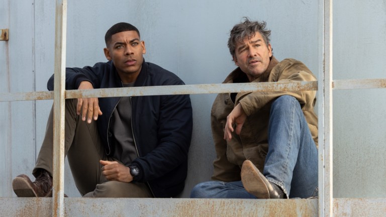 aaron-pierre-kyle-chandler in Lanterns