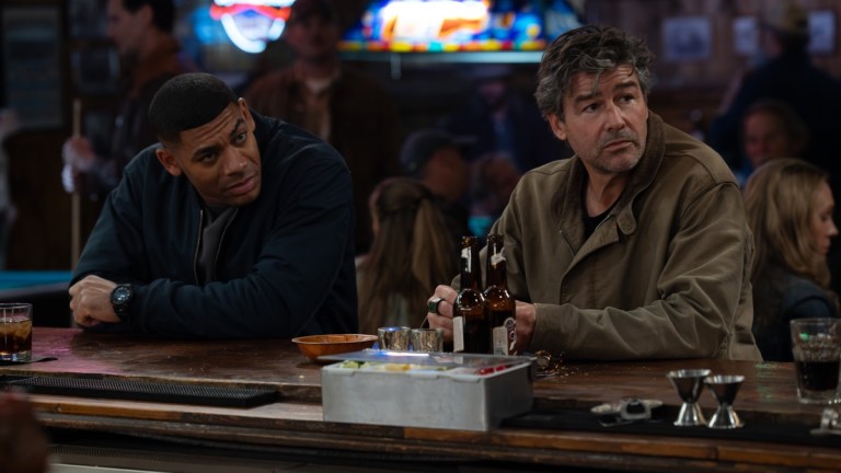 aaron-pierre-kyle-chandler in Lanterns