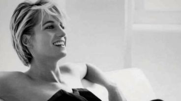 15 ‘Rare’ Celebrity Photos from Many Moons Ago