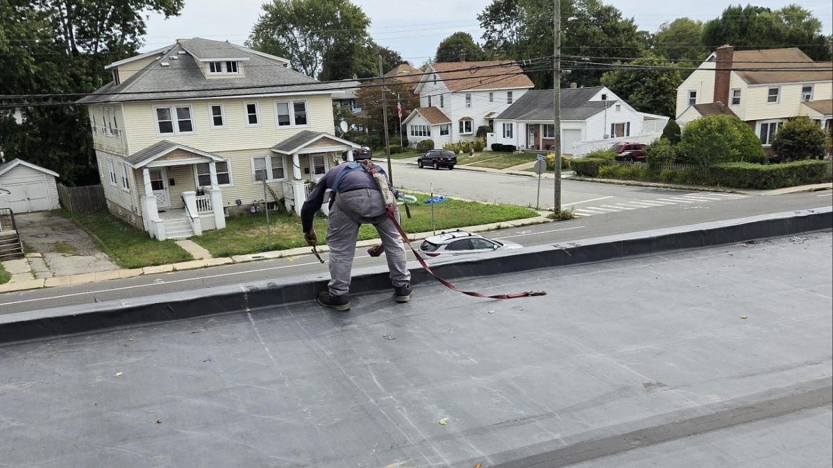 15 Photos That Could Give an OSHA Inspector a Heart Attack
