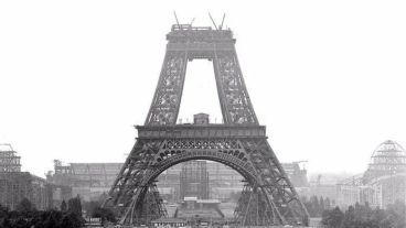 Here’s What 15 Famous Places Looked Like Before They Became Famous