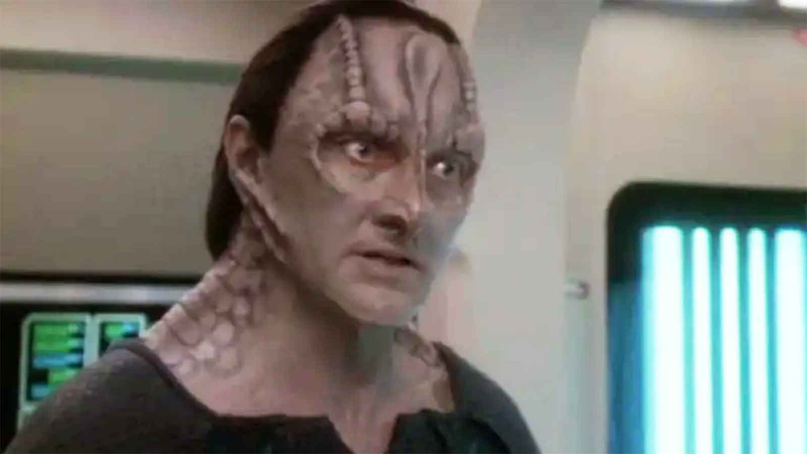 14 Iconic TV Characters That Were Only Supposed to Appear Once