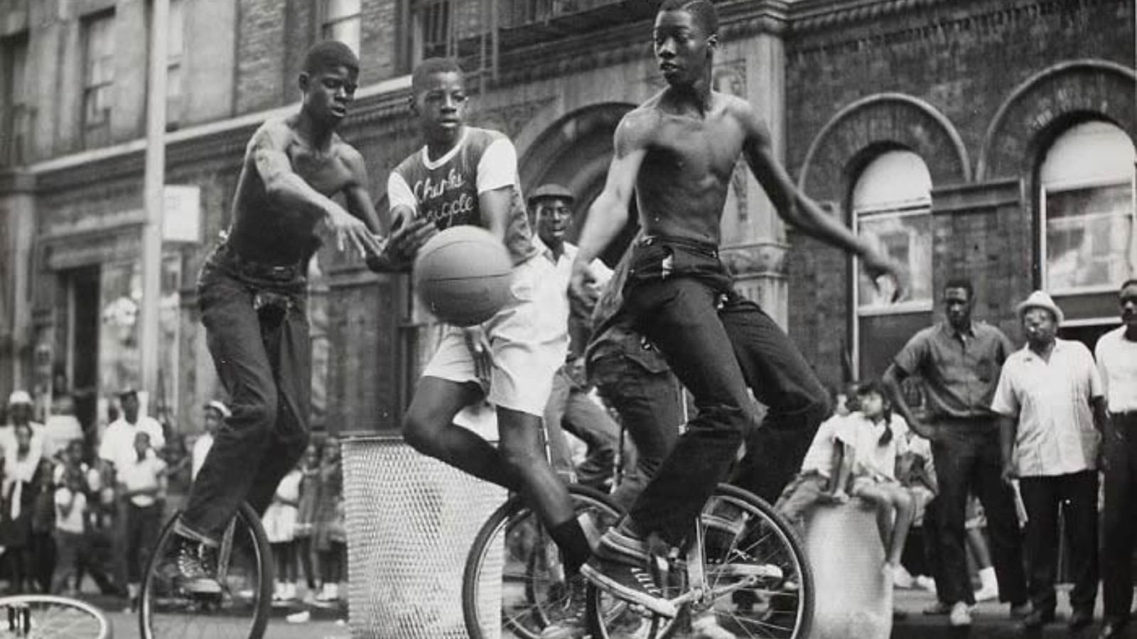 15 Historical Photos That Look Like They Were Taken in Another Century