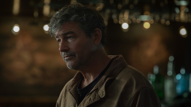 kyle-chandler in Lanterns
