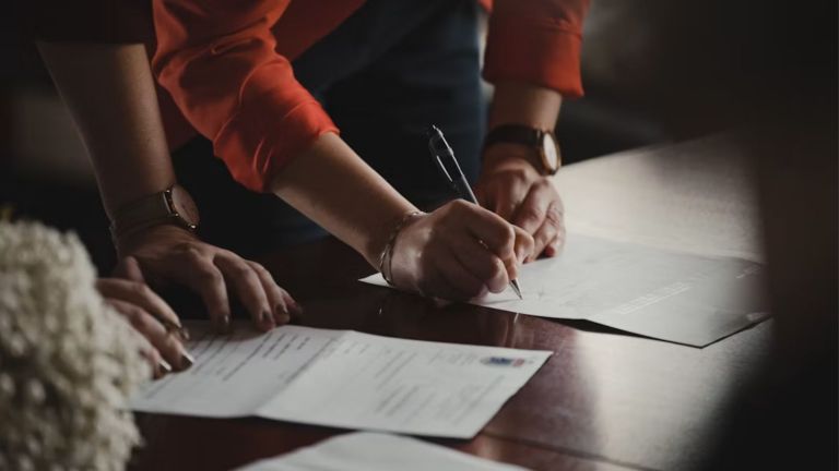 15 Lawyers Share the Evil Things They’ve Seen Happen in Divorce