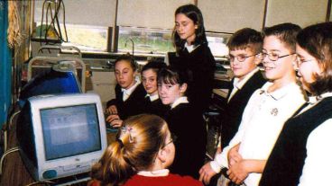 20 Photos of 2001 Covering All Walks of Life