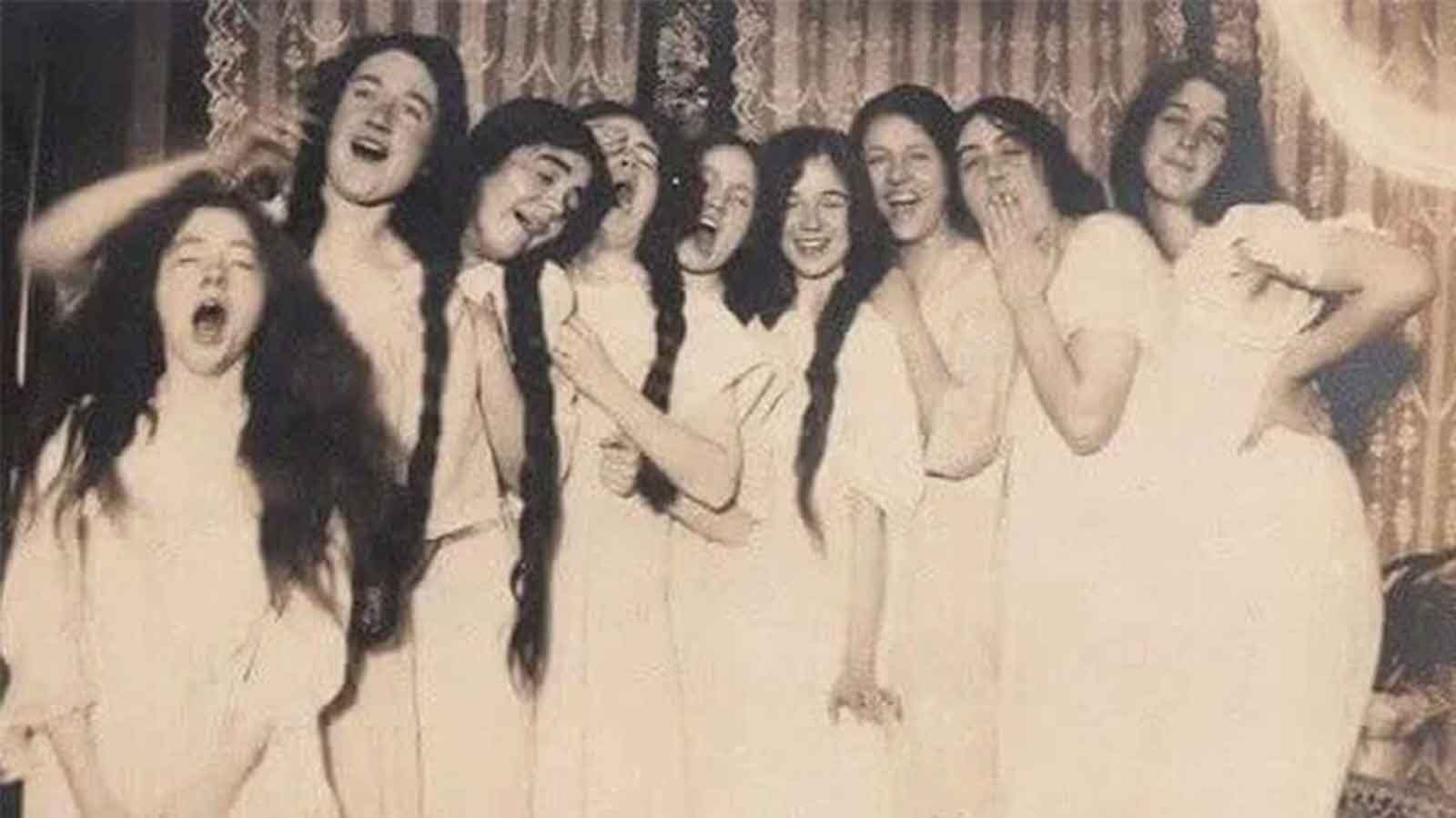 15 Funny Photos from History We Can’t Help But Laugh At