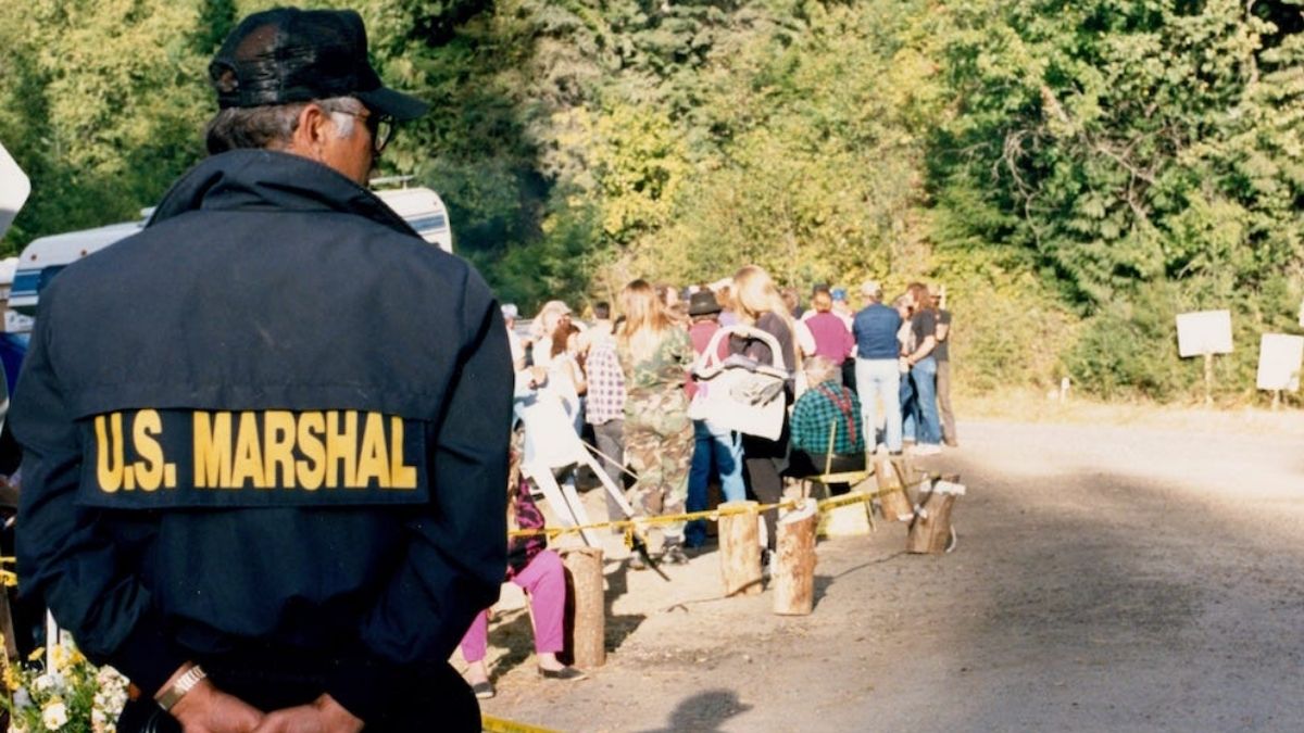 14 People Share the Historical Moment They Can’t Stop Researching