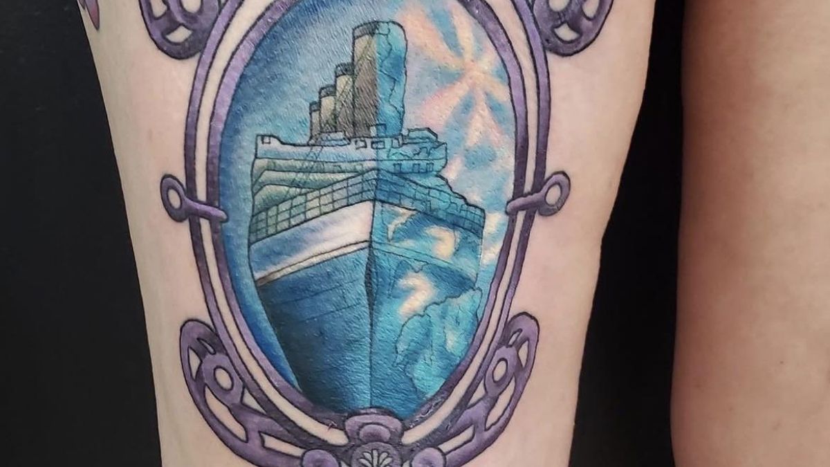 15 Images of People Sharing Their Fandoms With Bad Tats